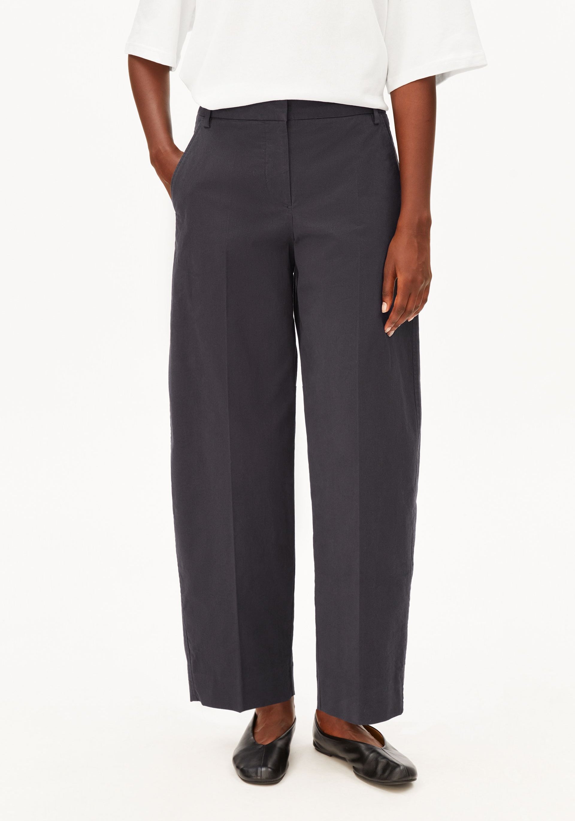 BARREL LEG TWILL PANT Organic cotton blend