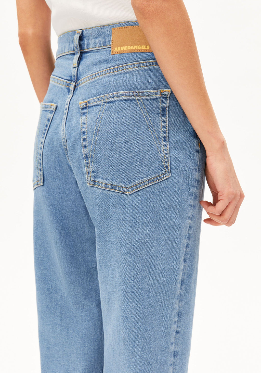 MAIRAA HIGH WAIST MOM JEANS Recycled Cotton Mix Comfort Stretch